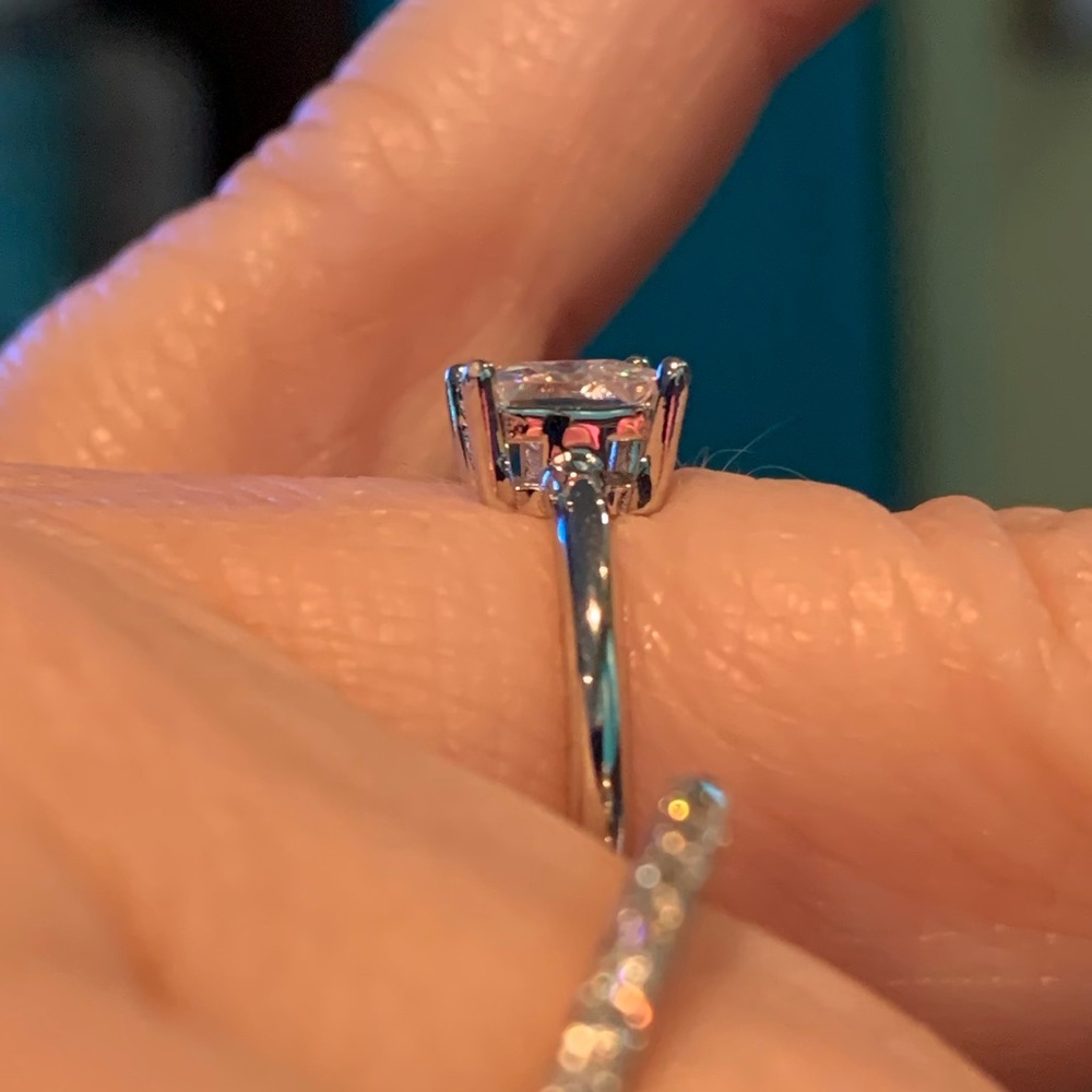 #116 Beautiful 1ct low setting princess cut Moissanite - Picture 4 of 6
